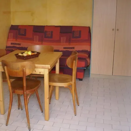 12, Port Venus Au Village Naturiste Agde