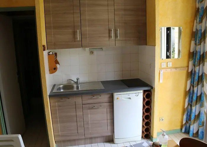 12, Port Vénus Au Village Naturiste * Agde